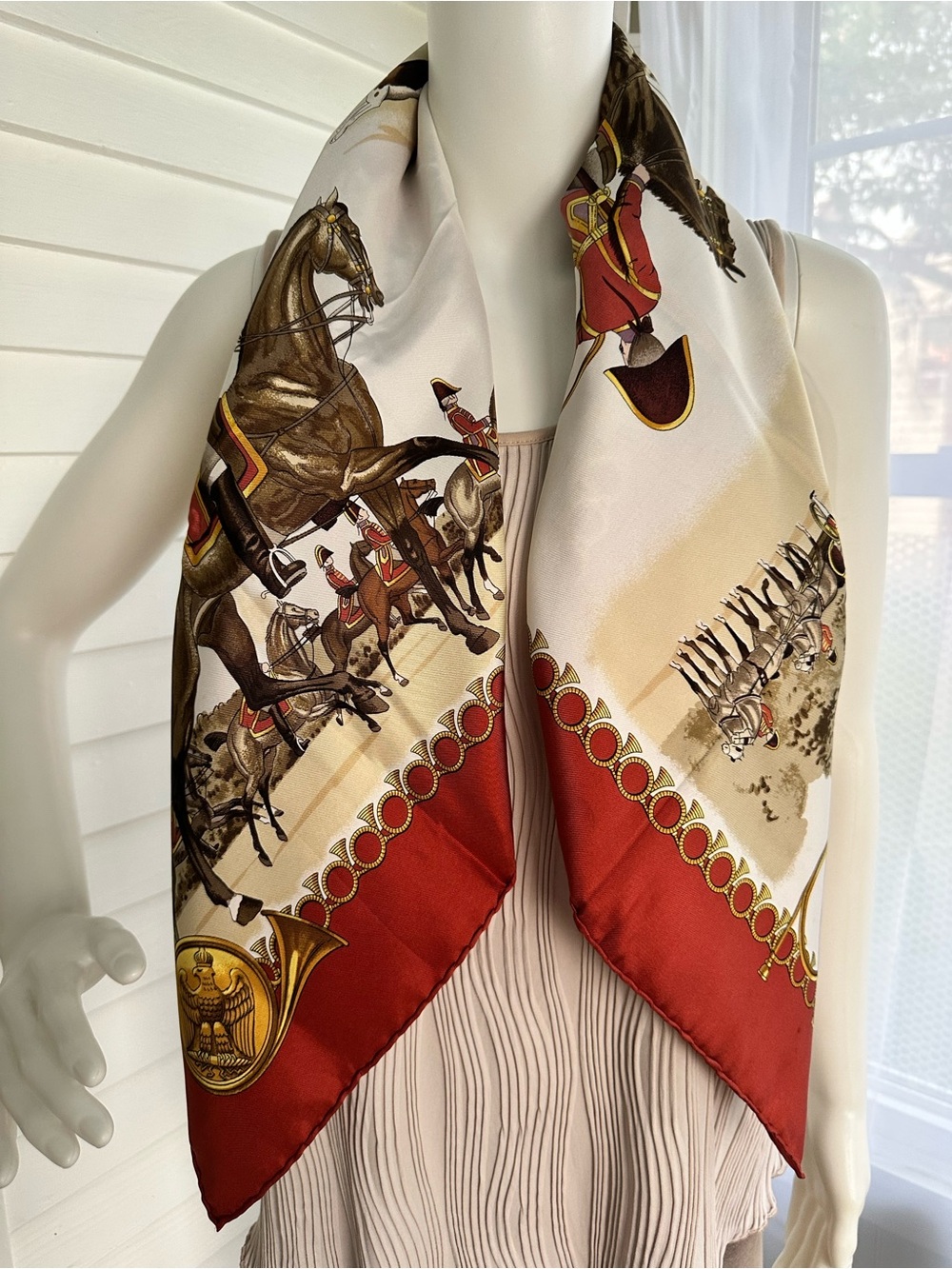 Authentic Hermes silk 90 cm scarf- Livree Imperiale by Philippe Ledoux - Picture 5 of 15